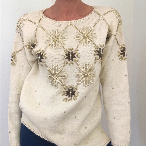 🤩VTG embellished snowflake holiday sweater - Picture 1 of 11
